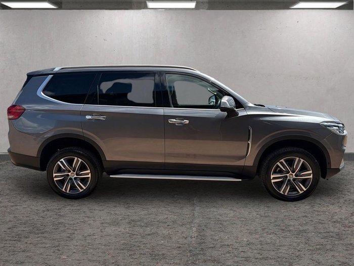 2022 LDV D90 Executive