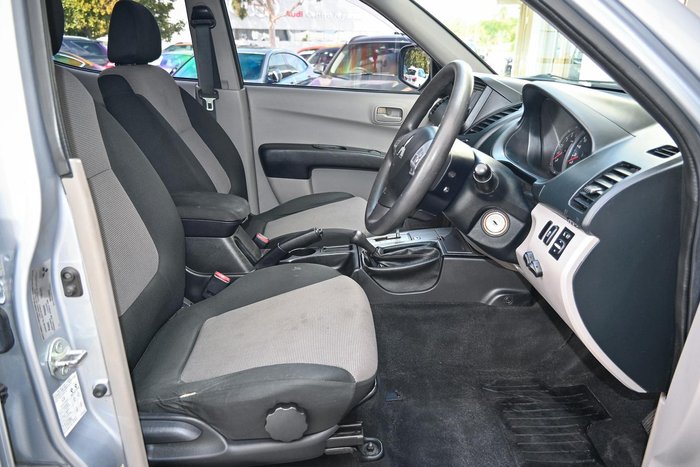 2014 Mitsubishi Triton GLX