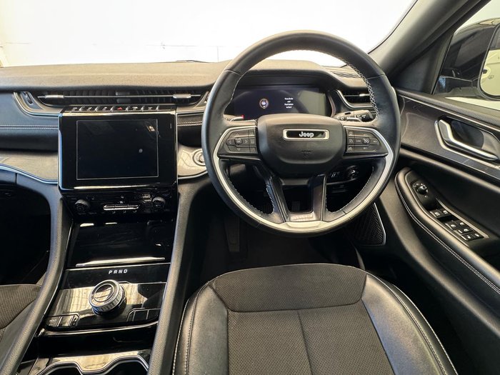 2022 Jeep Grand Cherokee L Night Eagle