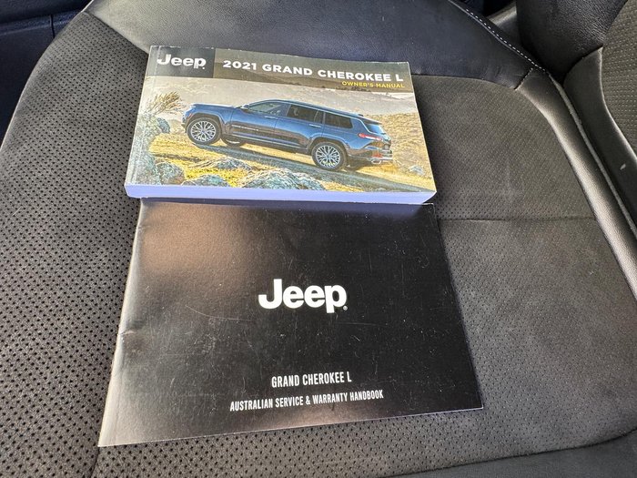 2022 Jeep Grand Cherokee L Night Eagle