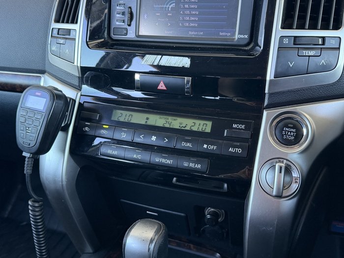 2012 Toyota Landcruiser VX