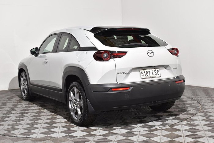 2022 Mazda MX-30 G20e Evolve