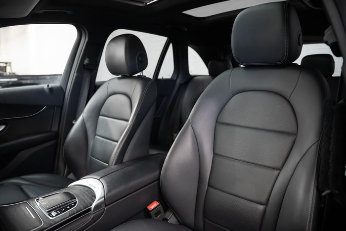 2020 Mercedes-Benz GLC-Class GLC200