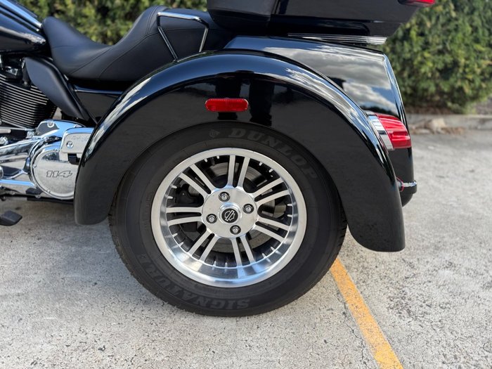 2022 HARLEY-DAVIDSON FLHTCUTG TRI GLIDE U/CLC 114