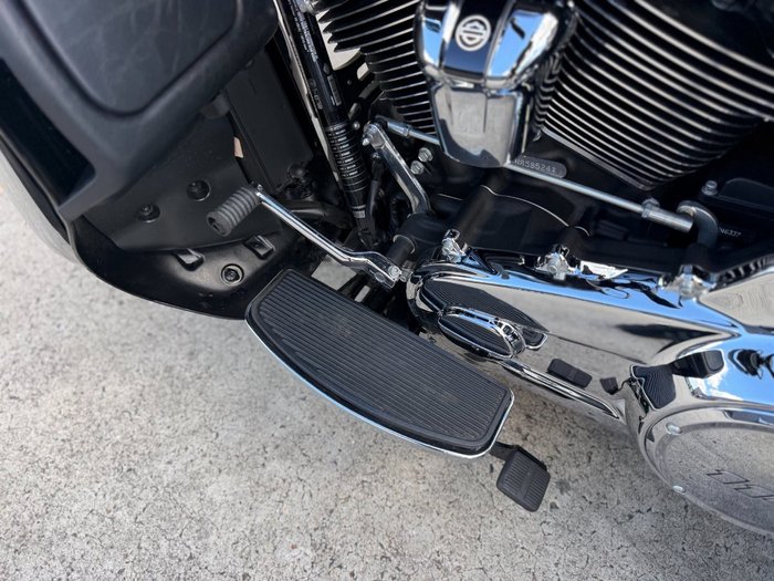 2022 HARLEY-DAVIDSON FLHTCUTG TRI GLIDE U/CLC 114