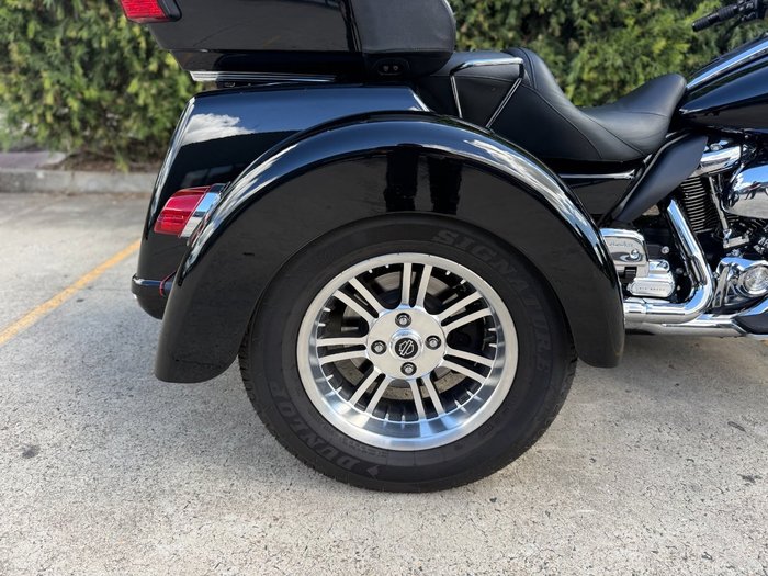 2022 HARLEY-DAVIDSON FLHTCUTG TRI GLIDE U/CLC 114