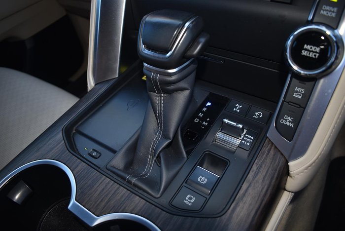 2024 Toyota Landcruiser Sahara