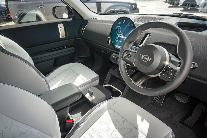 2024 MINI Countryman E Classic