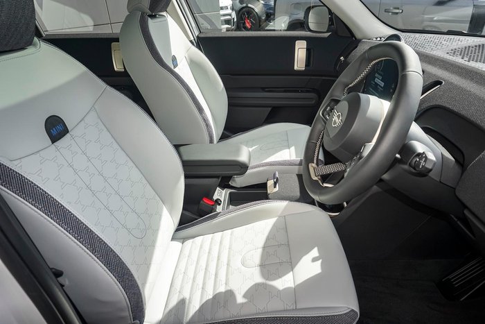 2024 MINI Countryman E Classic