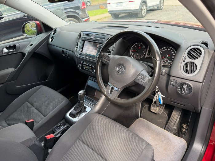 2011 Volkswagen Tiguan 103TDI 5N MY11 Four Wheel Drive Titanium Beige