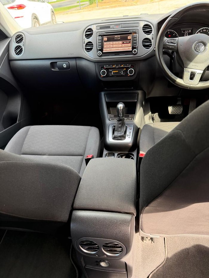 2011 Volkswagen Tiguan 103TDI 5N MY11 Four Wheel Drive Titanium Beige