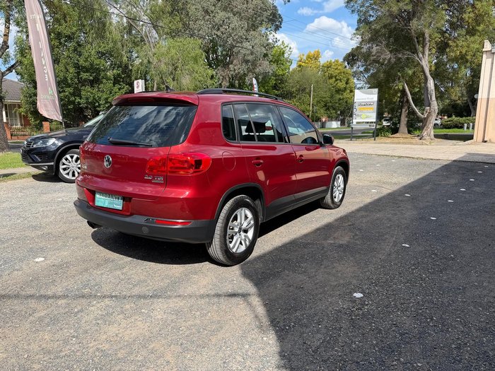 2011 Volkswagen Tiguan 103TDI 5N MY11 Four Wheel Drive Titanium Beige