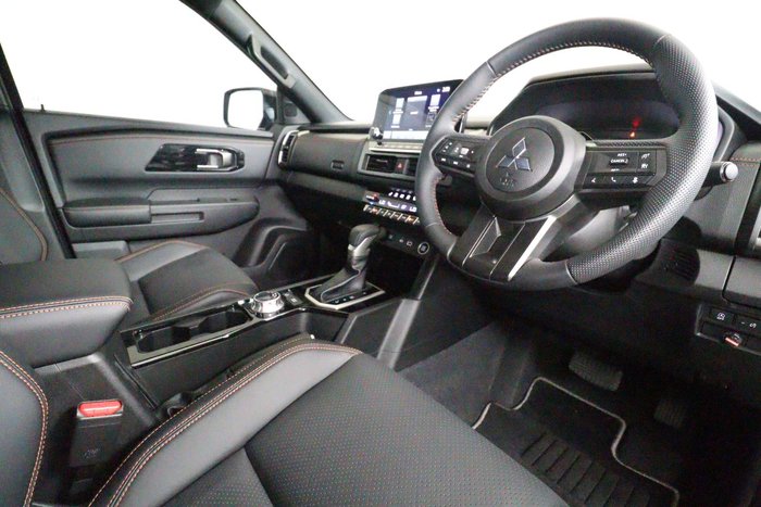 2025 Mitsubishi Triton GSR