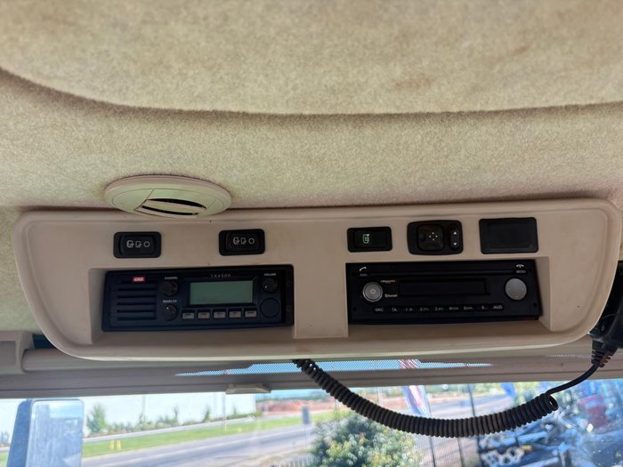 2021 John Deere 9520R Green