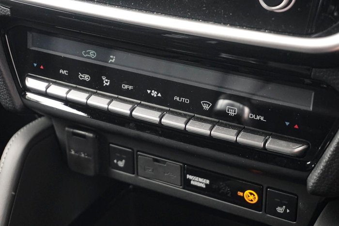 2025 Isuzu MU-X LS-T