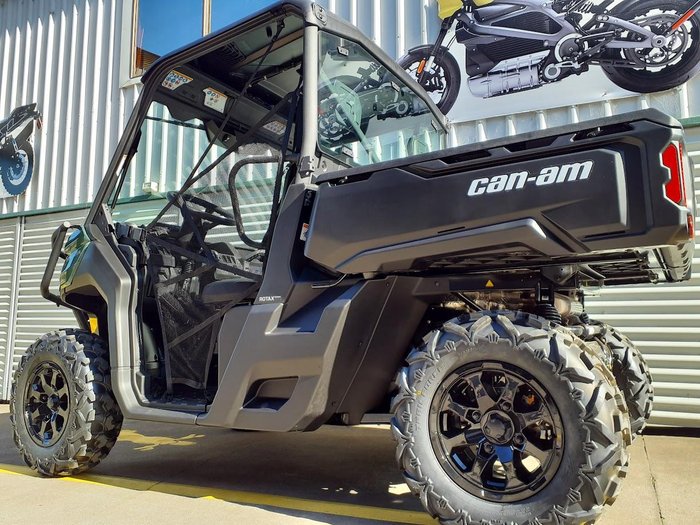 2026 Can-Am Defender DPS HD9 Defender Green