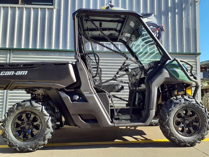 2026 Can-Am Defender DPS HD9 Defender Green