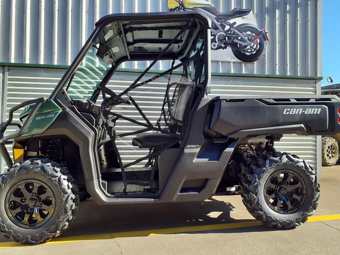 2026 Can-Am Defender DPS HD9 Defender Green