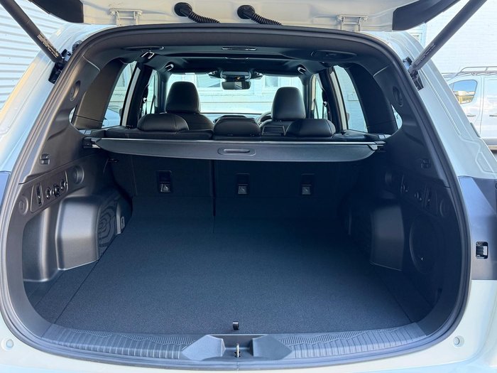 2025 Subaru Forester Touring S6 MY26 AWD Crystal White