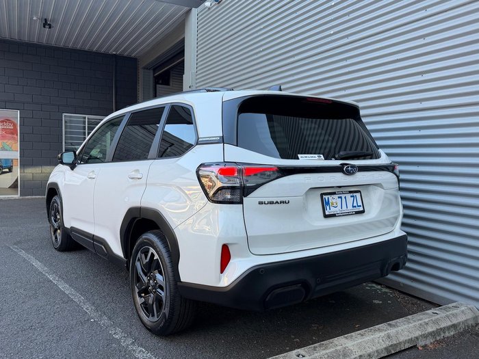 2025 Subaru Forester Touring S6 MY26 AWD Crystal White