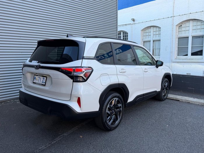 2025 Subaru Forester Touring S6 MY26 AWD Crystal White