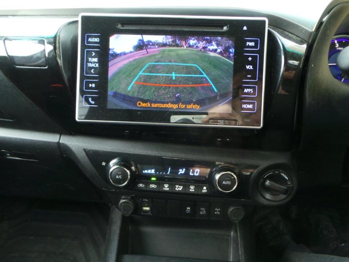 2019 Toyota Hilux SR5