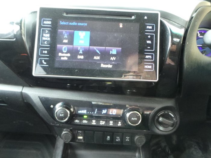 2019 Toyota Hilux SR5