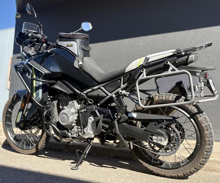 2024 CFMOTO 450MT