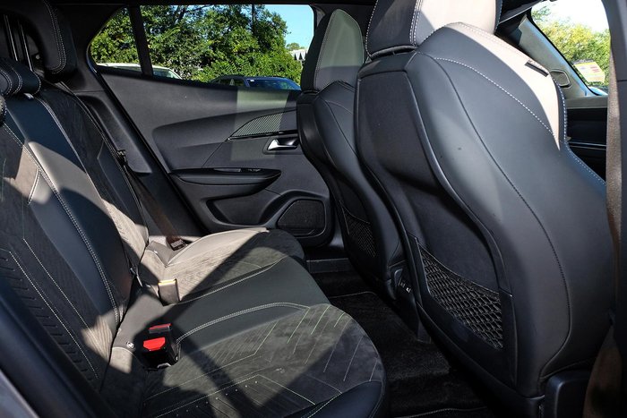 2024 Peugeot 2008 GT