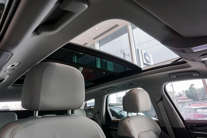 2025 Volkswagen Touareg 210TDI Elegance