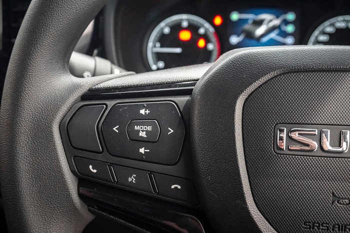 2025 Isuzu D-MAX X-RIDER