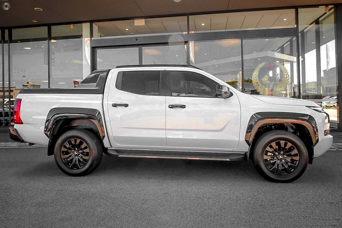 2025 Mitsubishi Triton GSR