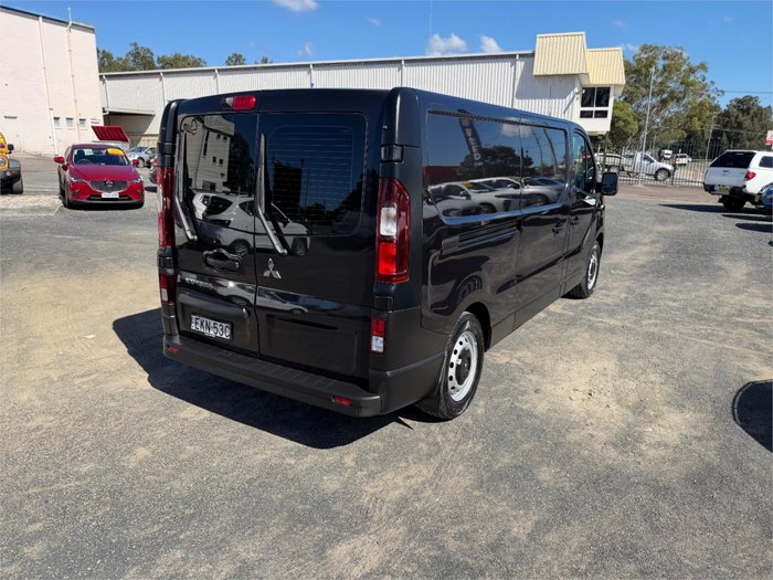 2020 MITSUBISHI EXPRESS GLX LWB SN MY21 BLACK