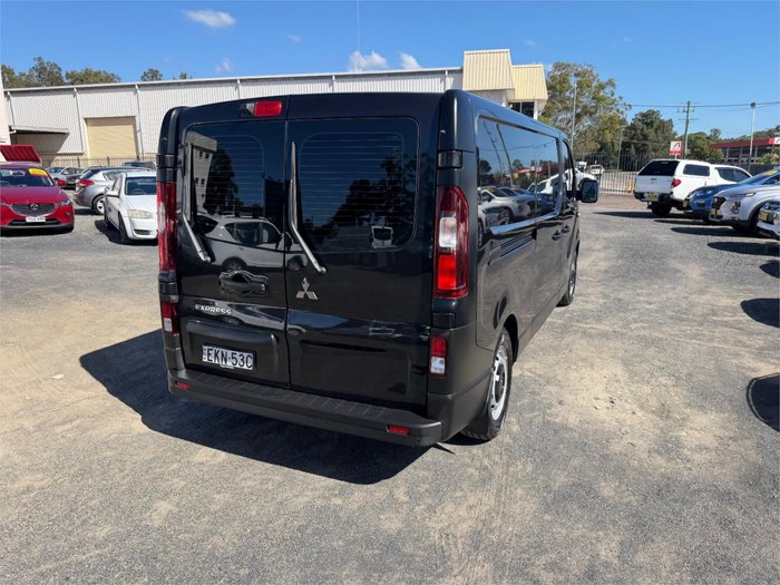 2020 MITSUBISHI EXPRESS GLX LWB SN MY21 BLACK