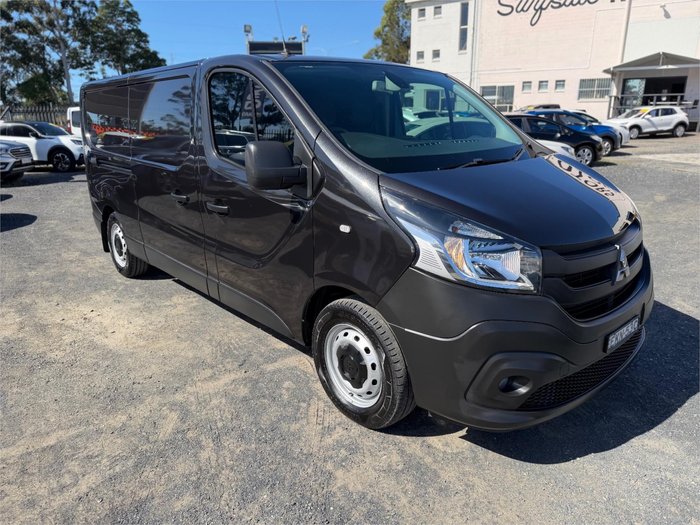 2020 MITSUBISHI EXPRESS GLX LWB SN MY21 BLACK