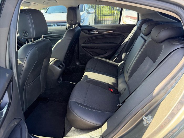 2018 HOLDEN COMMODORE RS (5YR)