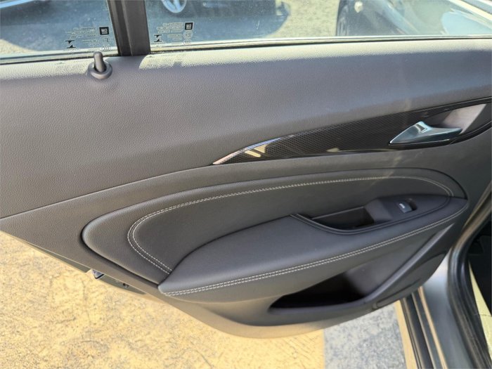 2018 HOLDEN COMMODORE RS (5YR)