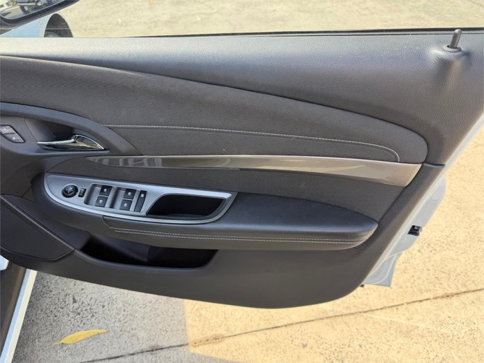 2014 HOLDEN COMMODORE EVOKE (LPG) VF White