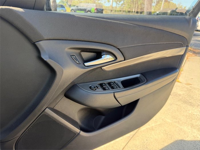 2014 HOLDEN COMMODORE EVOKE (LPG) VF White