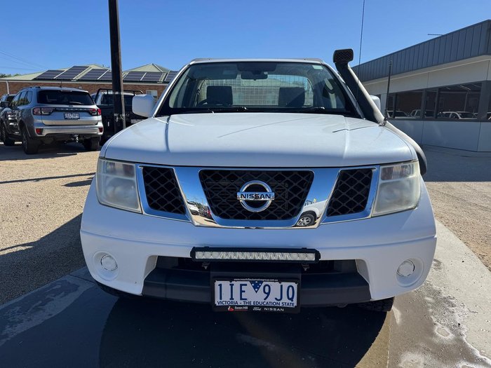 2014 Nissan Navara RX D40 Series 8 4X4 Dual Range Polar White