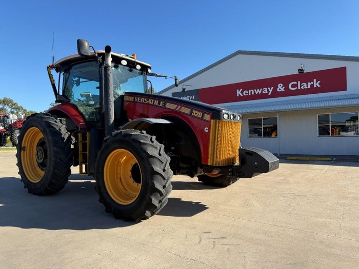 2018 Versatile 320