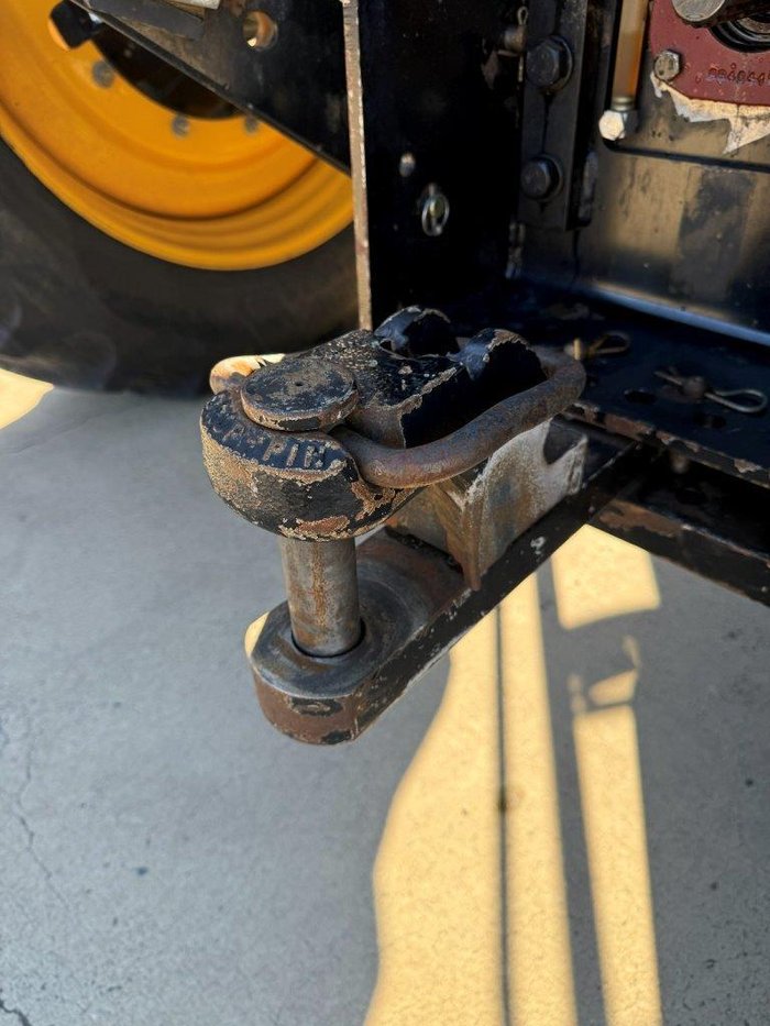 2018 Versatile 320