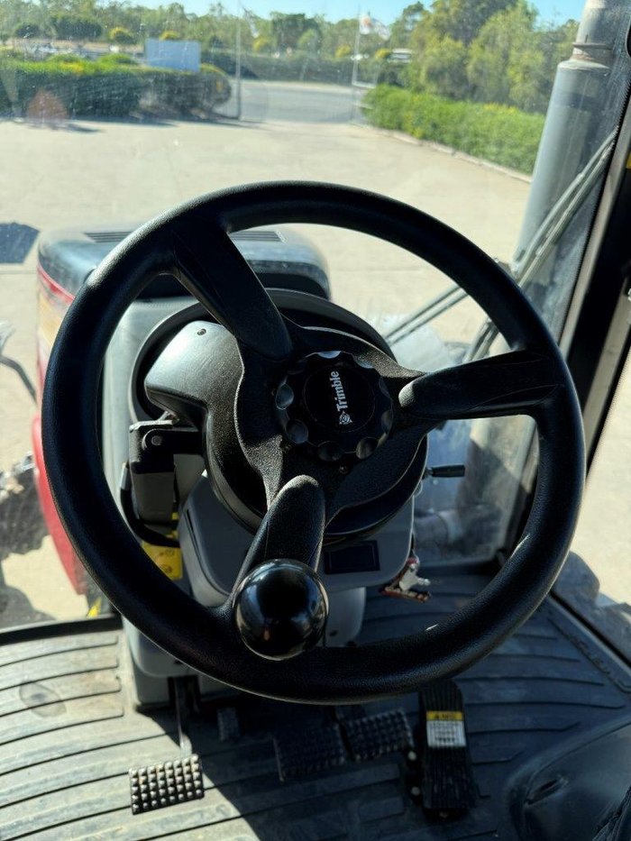2018 Versatile 320