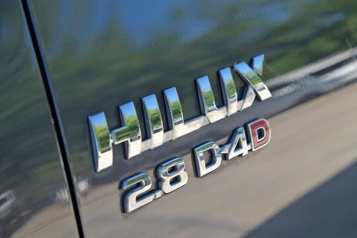 2021 Toyota Hilux SR5