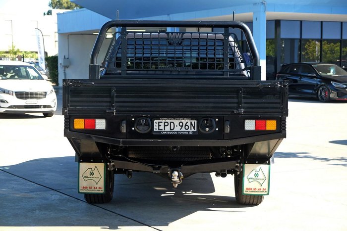 2021 Toyota Hilux SR5