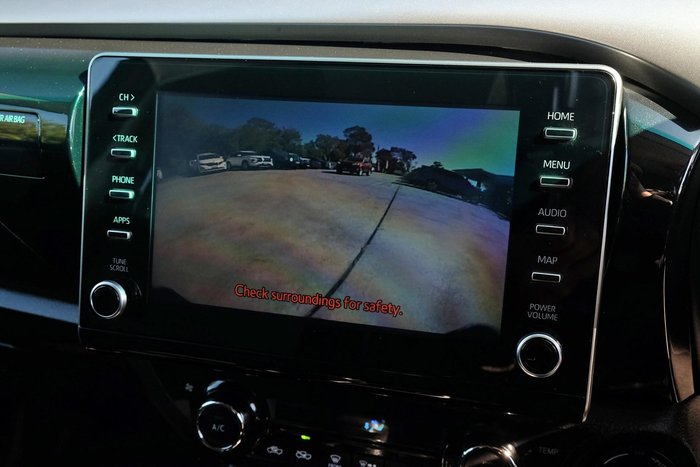 2021 Toyota Hilux SR5