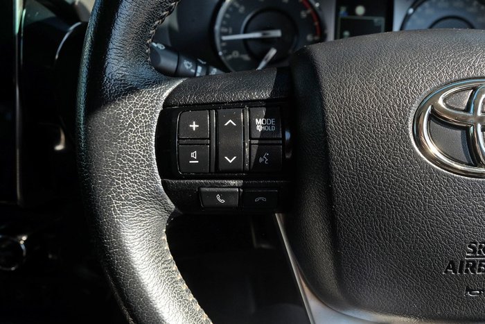 2021 Toyota Hilux SR5