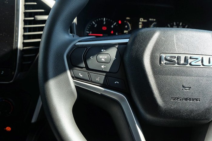 2023 Isuzu MU-X LS-M
