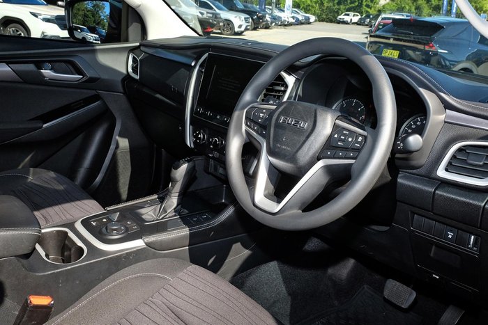 2023 Isuzu MU-X LS-M