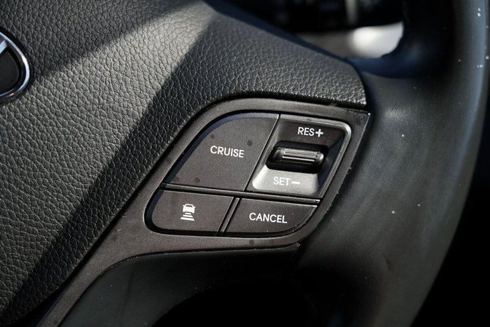 2017 Hyundai Santa Fe Highlander